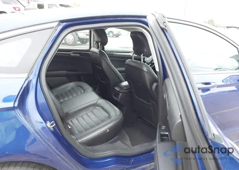 2013 Ford Fusion Se z USA, uszkodzony, nr VIN 3FA6P0HR8DR310904